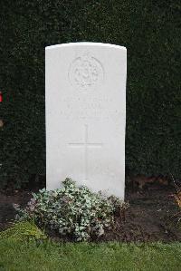 Halle Communal Cemetery - Adams, H