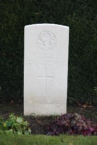 Halle Communal Cemetery - Burns, W