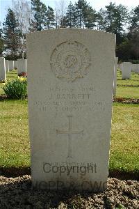 Heverlee War Cemetery - Barrett, John