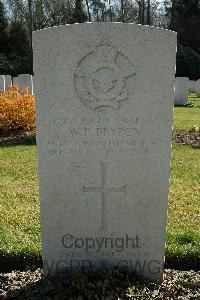 Heverlee War Cemetery - Bryden, William Edward