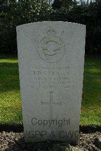Heverlee War Cemetery - Fraser, Thomas Douglas Safely
