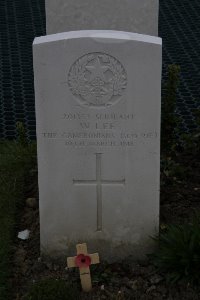 Tyne Cot Cemetery - Lee, W