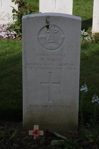 Tyne Cot Cemetery - White, W