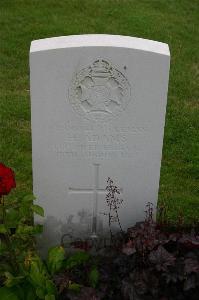 Dozinghem Military Cemetery - Adams, Henry