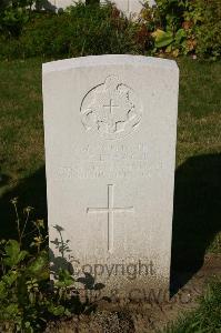 Dozinghem Military Cemetery - Breach, Albert Edward