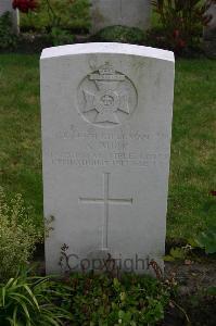 Dozinghem Military Cemetery - Burr, Alfred