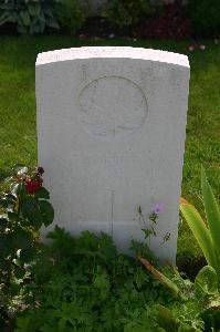 Dozinghem Military Cemetery - Harrington, Wayne Francis