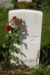 Dozinghem Military Cemetery - Hood, A