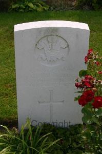 Dozinghem Military Cemetery - Jenkins, Gilbert Aneurin