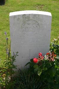Dozinghem Military Cemetery - Mills, Herbert
