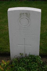 Dozinghem Military Cemetery - Mills, S F