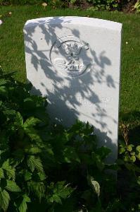 Dozinghem Military Cemetery - Moore, John Fletcher