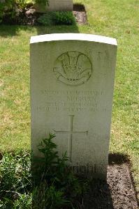 Dozinghem Military Cemetery - Morgan, George Elton