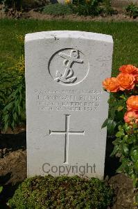 Dozinghem Military Cemetery - Morgan, John