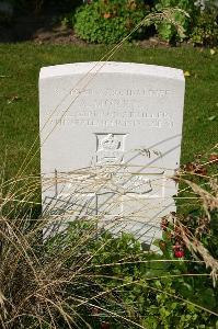Dozinghem Military Cemetery - Morris, Andrew