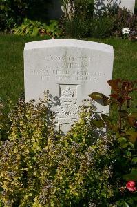 Dozinghem Military Cemetery - Murray, J