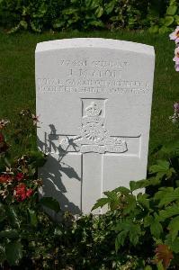 Dozinghem Military Cemetery - Myton, Joe