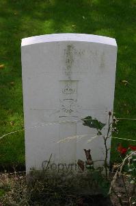 Dozinghem Military Cemetery - Nagington, Joseph