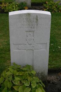 Dozinghem Military Cemetery - Nash, Peter