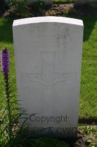 Dozinghem Military Cemetery - Needham, David