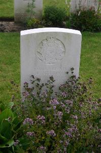 Dozinghem Military Cemetery - Nelson, Leonard