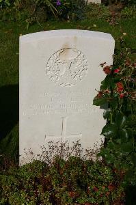 Dozinghem Military Cemetery - Ness, James Sharp