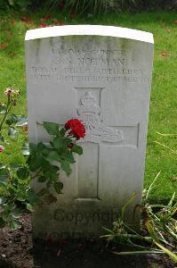 Dozinghem Military Cemetery - Notman, Stewart Scott