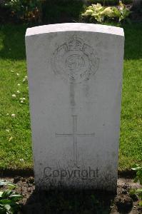 Dozinghem Military Cemetery - Oliver, J W