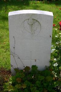 Dozinghem Military Cemetery - Ollerton, James