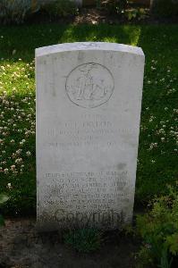 Dozinghem Military Cemetery - Orton, Charles Talbot