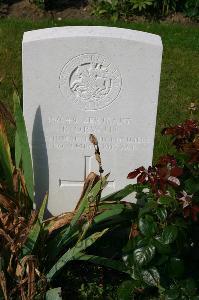 Dozinghem Military Cemetery - Orwin, Robert