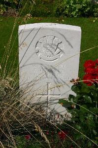 Dozinghem Military Cemetery - Osborne, E