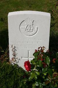 Dozinghem Military Cemetery - Osborne, Henry
