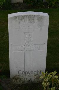 Dozinghem Military Cemetery - Owen, H E