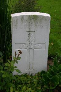 Dozinghem Military Cemetery - Palmer, H A