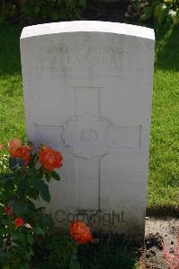Dozinghem Military Cemetery - Parker, Edwin