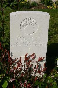 Dozinghem Military Cemetery - Parker, Harry