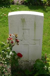 Dozinghem Military Cemetery - Parry, T
