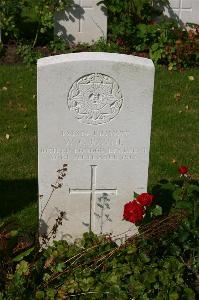 Dozinghem Military Cemetery - Payne, W C