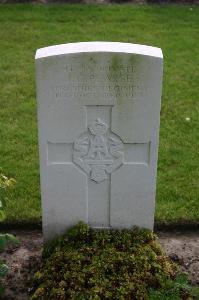 Dozinghem Military Cemetery - Pearce, Ralph