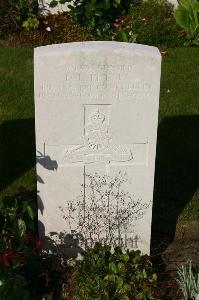Dozinghem Military Cemetery - Phelps, D L