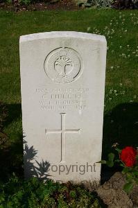 Dozinghem Military Cemetery - Phillips, G