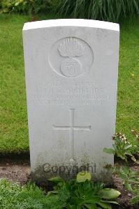 Dozinghem Military Cemetery - Phillips, Reginald James Carlton
