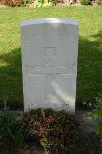 Dozinghem Military Cemetery - Pickersgill, Reginald Morton