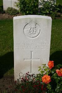 Dozinghem Military Cemetery - Pickings, George Henry