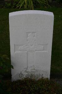 Dozinghem Military Cemetery - Pickles, Robert