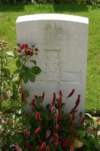 Dozinghem Military Cemetery - Pilkington, Percy