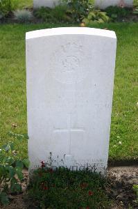 Dozinghem Military Cemetery - Port, Thomas
