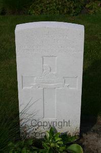Dozinghem Military Cemetery - Porter, A