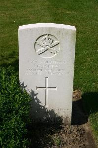 Dozinghem Military Cemetery - Porter, John Charlton